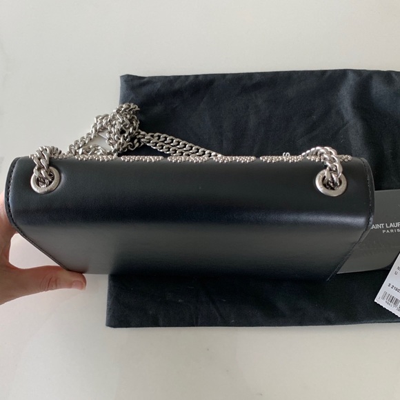 SOLD Saint Laurent Monogram Kate Bag FIRM - Picture 4 of 8